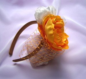 Fling handcrafted fabric flowers Pic 3 - Fascinator on a headband Gorgeous gold open bloom