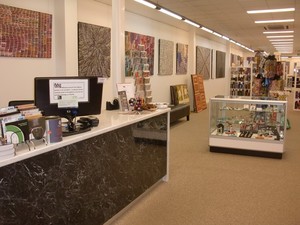 Mbantua Fine Art Gallery Darwin Pic 4