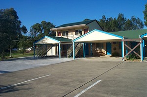 Kilcoy Gardens Motor Inn Pic 5 - ample covered parking for guests