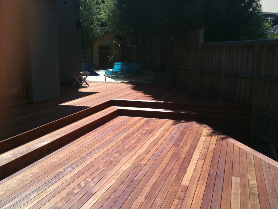 R & V Carpentry P/L Pic 1 - When we do a deck we do it properly