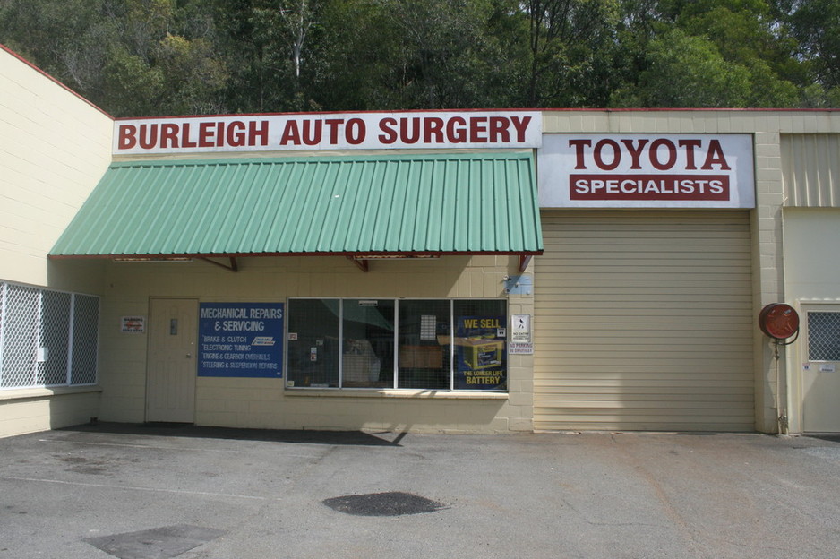 Burleigh Auto Surgery Pic 1 - drop in and see us all welcome