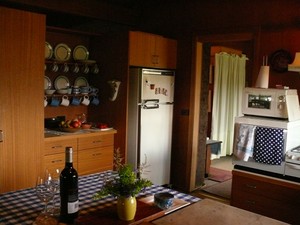 The Burrow at Wombat Bend B&B Pic 5 - A fully equipped kitchen