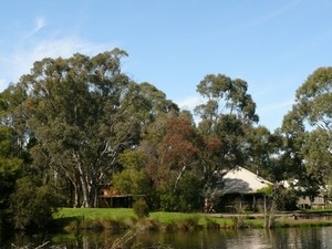 The Burrow at Wombat Bend B&B Pic 2 - Nestled in the landscape