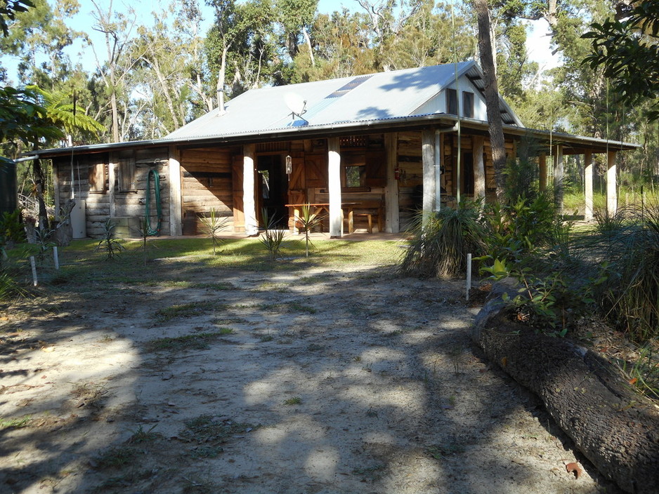 Byfield Cabins On Waterpark Creek In Byfield Qld Holiday Resorts Truelocal