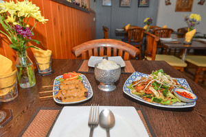 Sukhothai Restaurant Pic 4