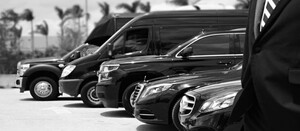 Luxury Chauffeur Cars Melbourne Pic 4