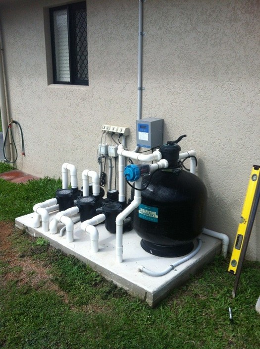 Bushland Beach Home Maintenance Pic 1 - Pool filter