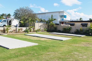 Nobby Beach Holiday Village Pic 5