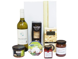 Gift Basket Boutique Pic 5 - Simply Savoury White