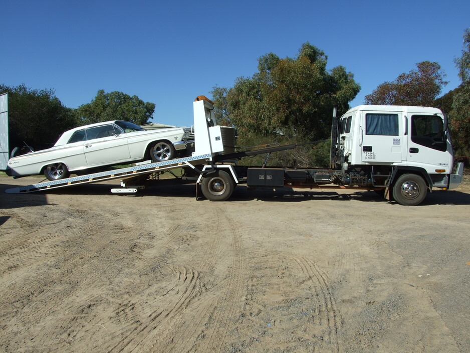 Geraldton Tilt Tray Hire Pic 1 - We can move all sorts of cars bobcats tractors 4WD boats etc in the Geraldton and Midwest Region of WA Call us 0411118448