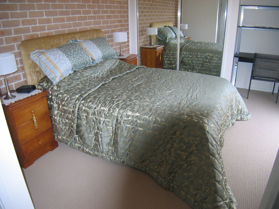 Corrimal Beach Bed & Breakfast Pic 2 - captains room