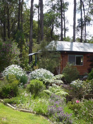 Ponderosa Bed & Breakfast Pic 2 - Cedar Cottage