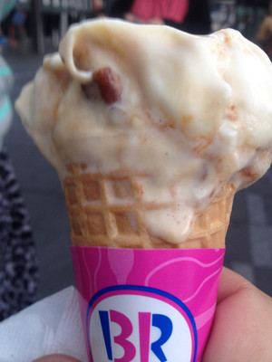 Baskin Robbins Pic 4 - Mmmmmmm rum raisin