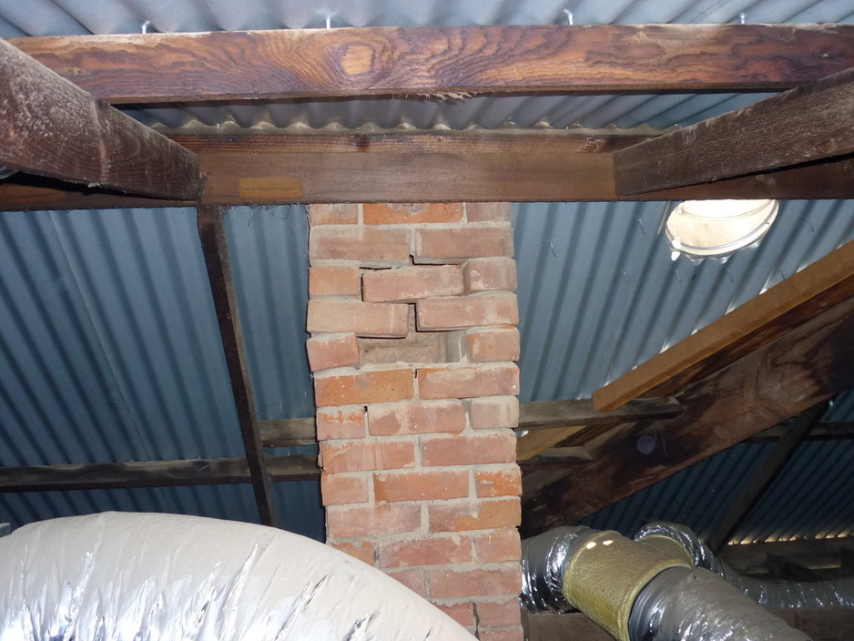 SA House Inspections Pic 1 - Problems in the roof