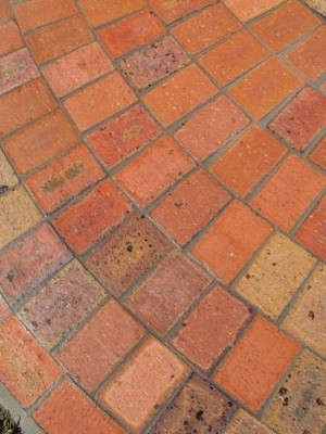 Big Impact Landscaping Pic 3 - Second Hand Reds Paving in a circular Pattern