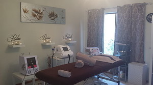 Diamond Physique Pic 4 - Diamond Physique Treatment Room