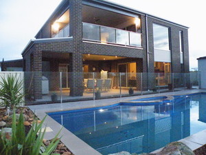 Echuca Glass and Aluminium Pic 5 - Glass Pool Fencing External Balustrading