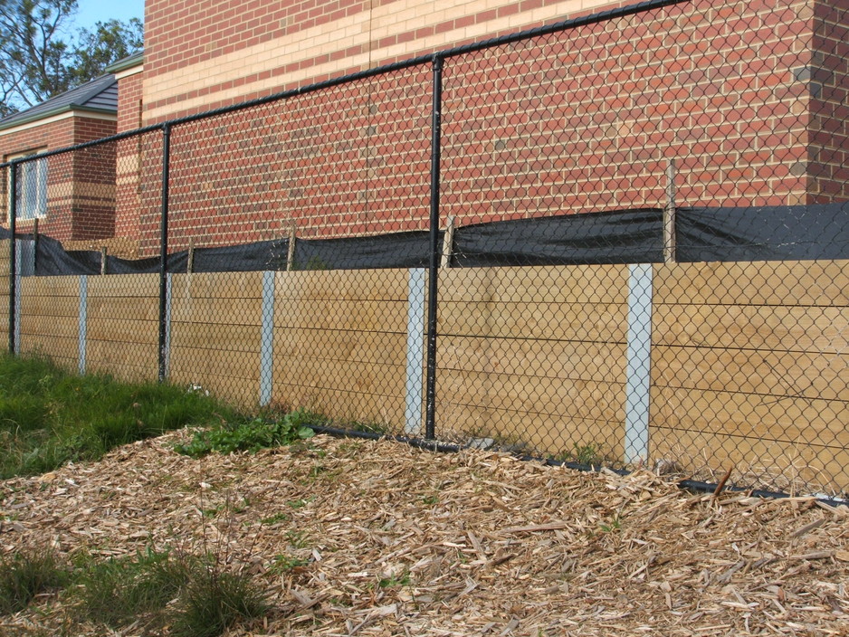 Bargain Fencing & Retaining Walls Pic 1 - engineered retaining wall