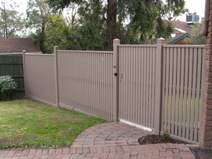 Bargain Fencing & Retaining Walls Pic 3