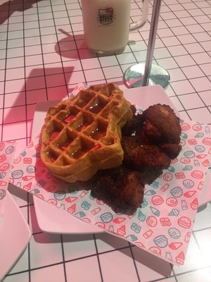 Hello Kitty Diner Pic 4 - Fried chicken and waffles