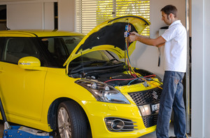 Under The Sun Mobile Mechanic Pic 2 - Air Conditioning Repairs