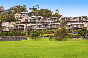 Avoca Palms Resort Apartments Pic 2 - Avoca Beach Accommodation