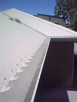 GutterMesh Pic 2 - Corro Roof