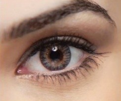 All Things Beauty at Bla-Zo's Pic 1 - Specialising in eyebrow reshaping defining