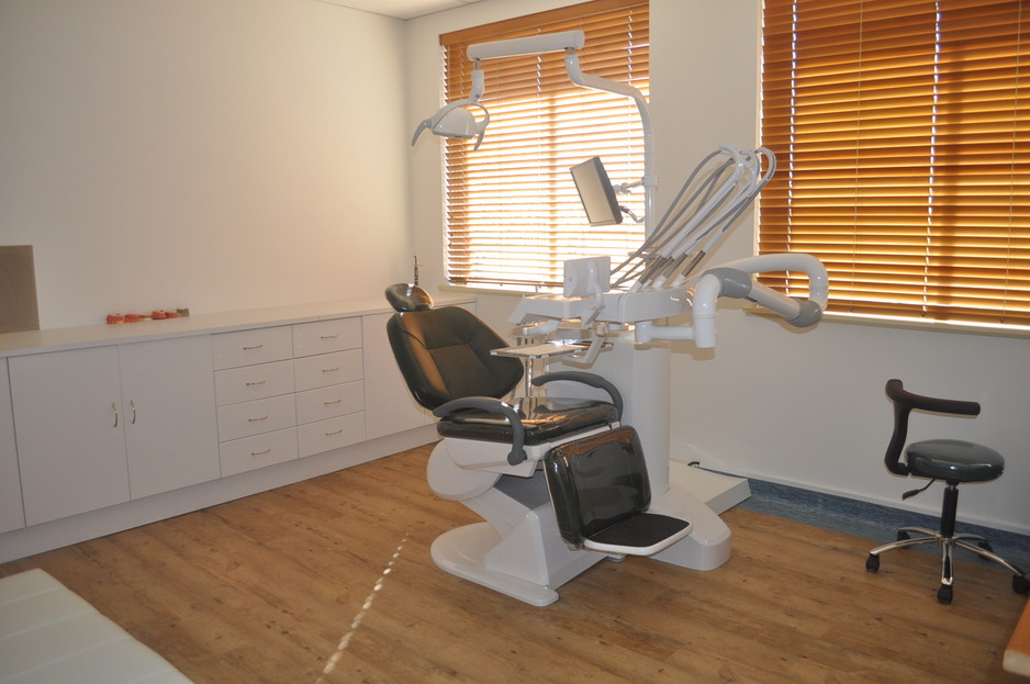 VIP Dental Clinic Pic 1 - Surgery room1