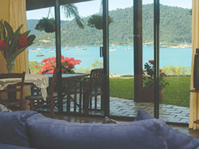 Airlie Waterfront Bed And Breakfast Pic 1 - Airlie Waterfront Bed and Breakfast