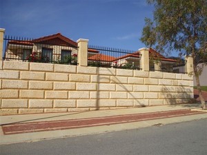 Retaining Walls Perth Pic 4 - Limestone Retaining Walls Specialist in Perth