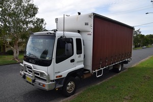 Mclaren Transport Pic 2 - 2007 Isuzu FRR525 Long holds 10 pallets