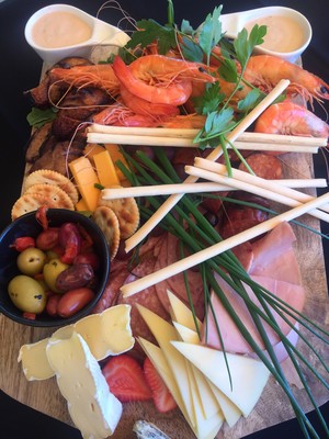 Ramada Hotel Hope Harbour Pic 2 - Starter platter with chorizo duck prawns and cheeses