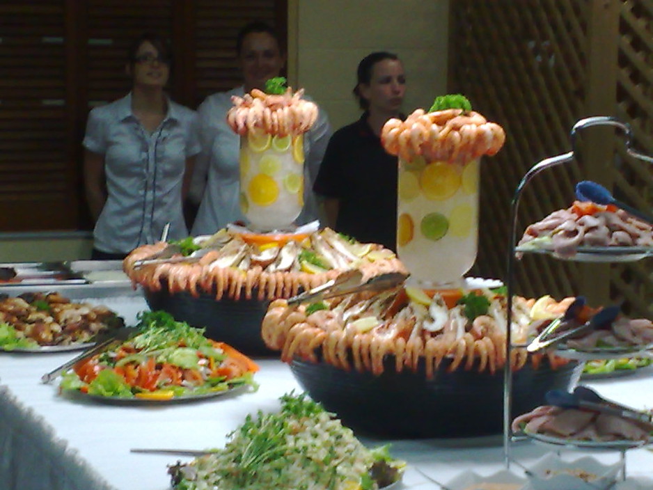 Gladstone Catering Service Pic 1 - From Coffee to Seafood Buffets