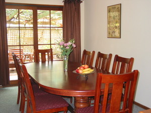 Jessica's Place Pic 2 - Formal Dinning Room up to 10 setting table