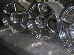 Longbeach Metal Polishers Pic 4 - Polished AutoTruck Wheels