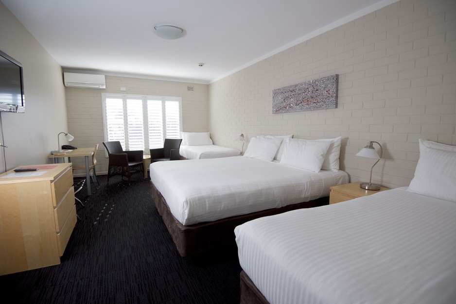 The Murray Hotel Pic 1 - King Twin Room