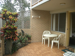 Iluka Motel Pic 3 - Studio Room Courtyard