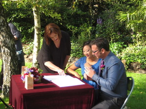 Gillian Barclay Celebrations - Marriage & Wedding Celebrant Pic 3