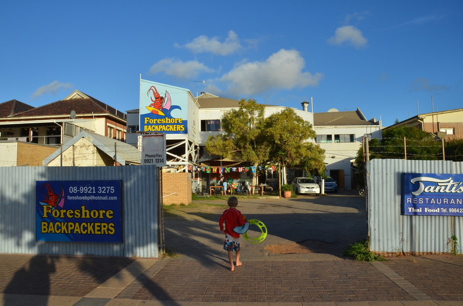 Foreshore Backpackers Pic 1 - geraldton backpackers