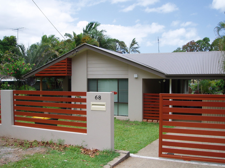 Superior Screens Sunshine Coast Pic 1 - auto electric sliding gates