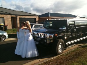 Black Hummer Limos of Melbourne Pic 4