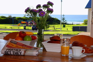 Kiama Aspect On Jones Beach Pic 2 - The view from the breakfast table