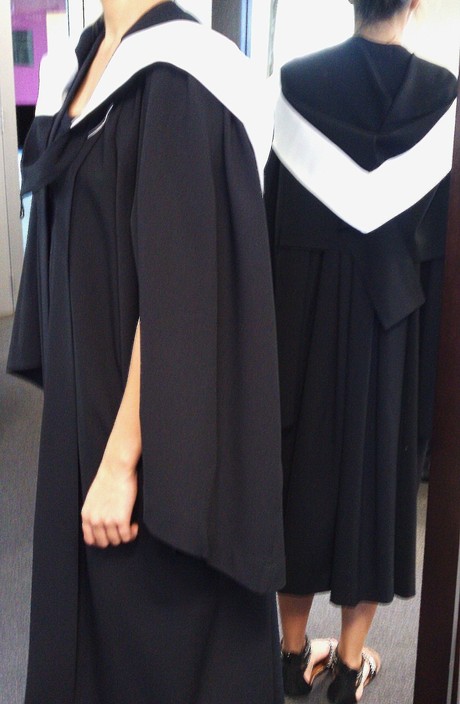 Academic Dress Hire Service Pic 1