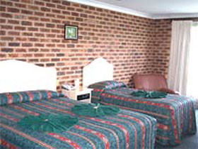 Big Trout Motor Inn Pic 1 - Big Trout