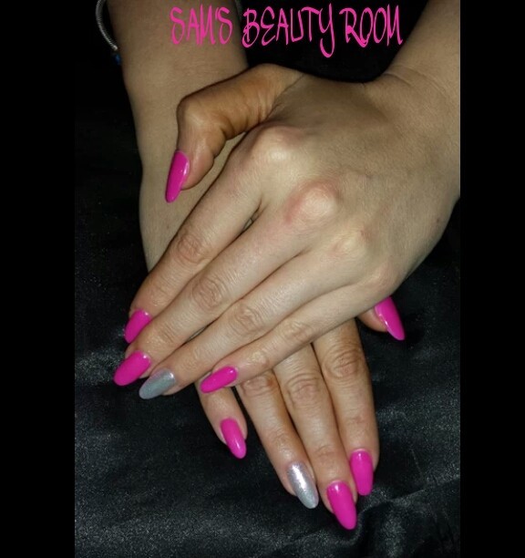 Sam's beauty room Pic 1 - Bio sculpture gel