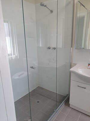 KARRATHA GLASS SERVICE Pic 4 - Shower screens