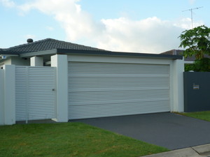 Allure Garage Doors Pty Ltd Pic 2 - Powder coated Aluminium Louvred Garage Door