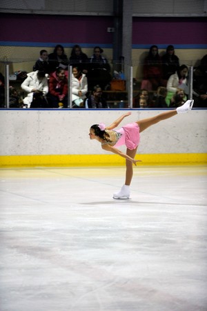 Ice Skating Tuition.  Kids/Adults.  Group or private lessons. Beginner to advanced Pic 2