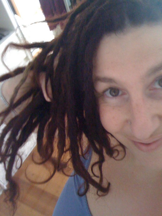 EaRtH MuMma DrEAdlOcKs Pic 1 - neat dreadlocks